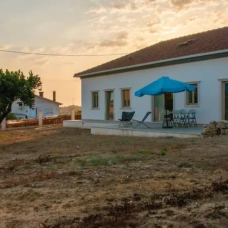 Beautiful Cozy Near Nazare, Leiria&batalha Prázdninový dům Juncal (Leiria)