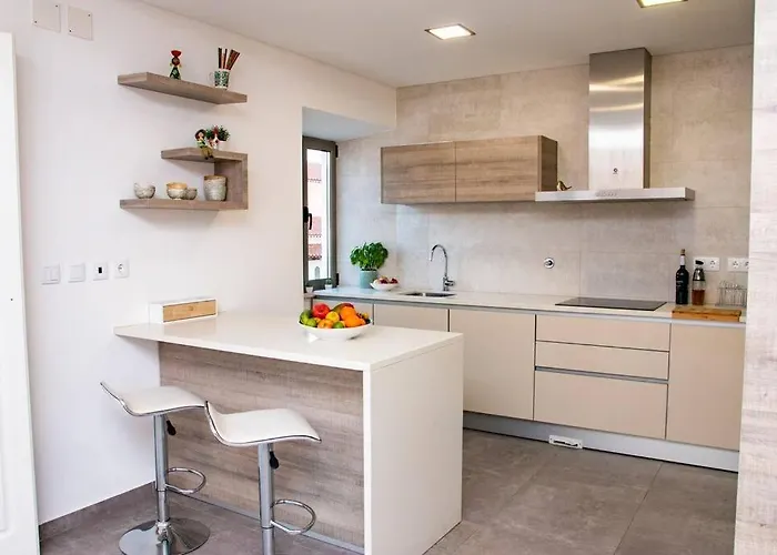 Beautiful Cozy Near Nazare, Leiria&batalha *